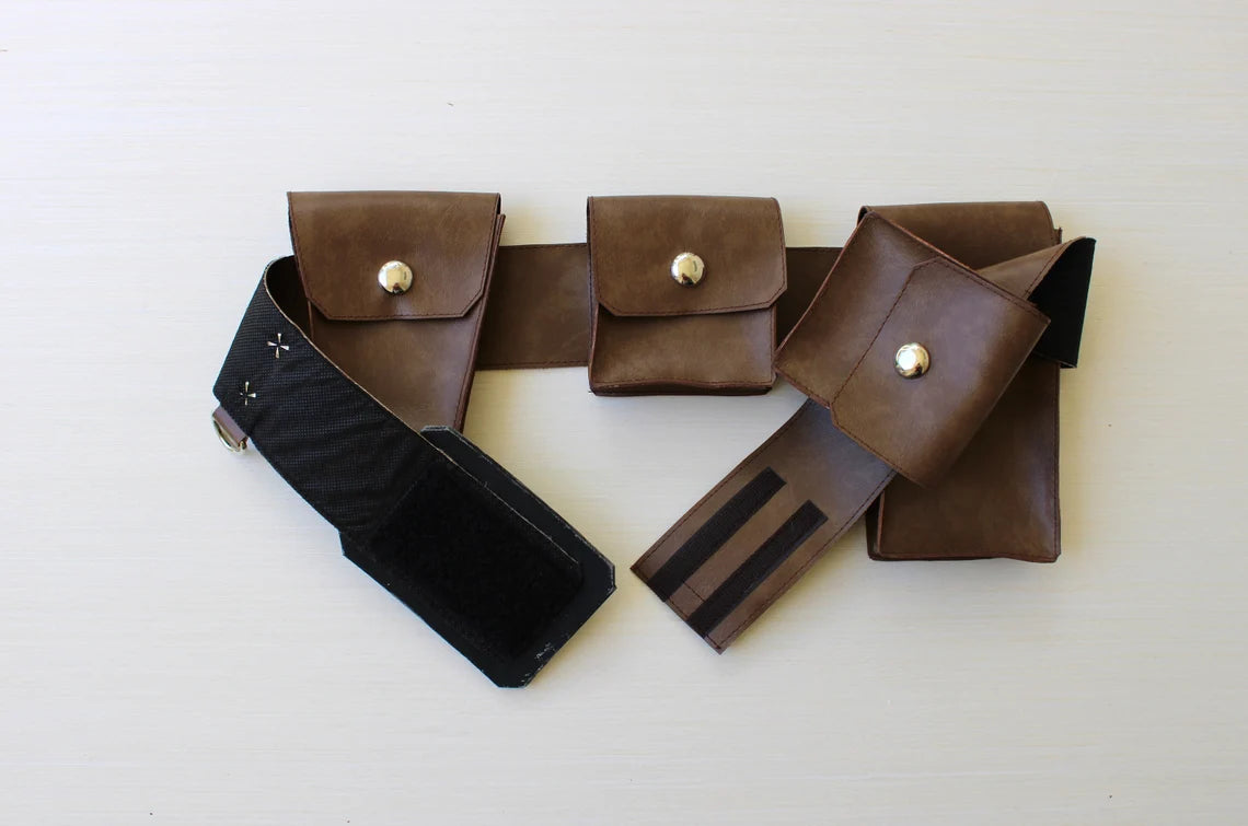 Handmade Luke Skywalker costume utility belt — brown leather with four snap pouches and black lining on the belt - closing velcro 